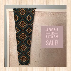 LuLaRoe Leggings Green & Orange Super Soft!